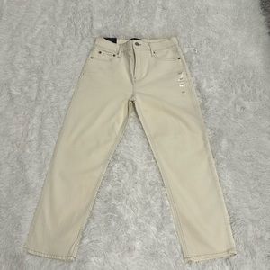 NWT- GAP- High Rise Straight-Stretch Slim Through the hip & Thigh- Size 10/30